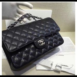 Meet your Posher, Louthella